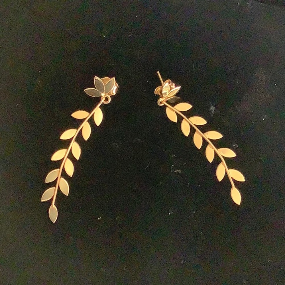 COPY - SOLID 14k YELLOW GOLD DELICATE LEAF MOTIF EARRINGS